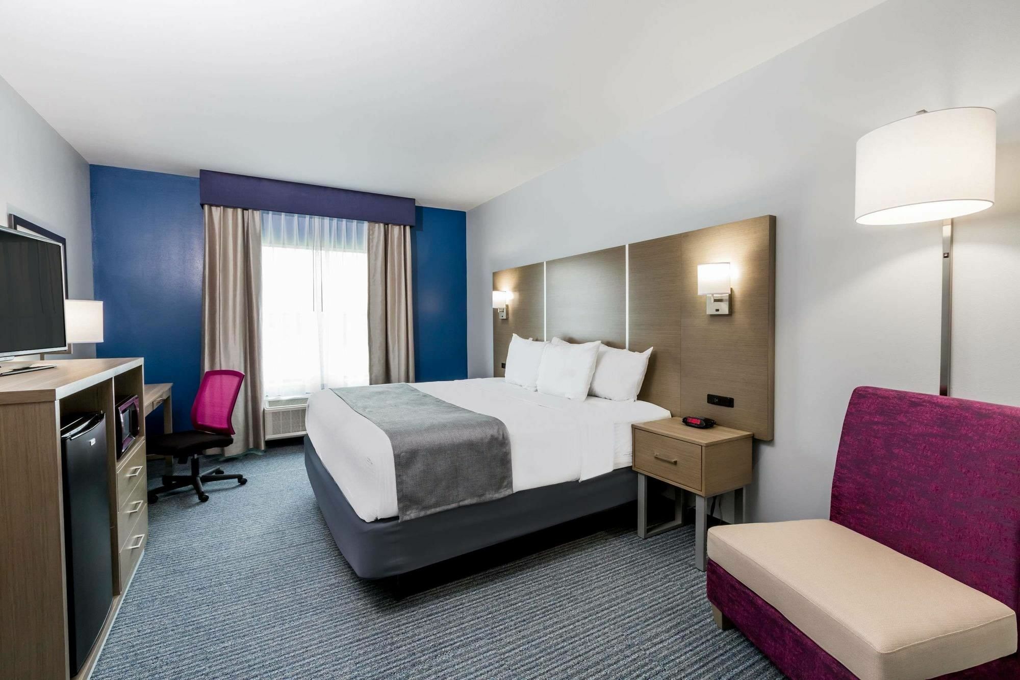 Days Inn & Suites By Wyndham Houston Nw Cypress Eksteriør bilde