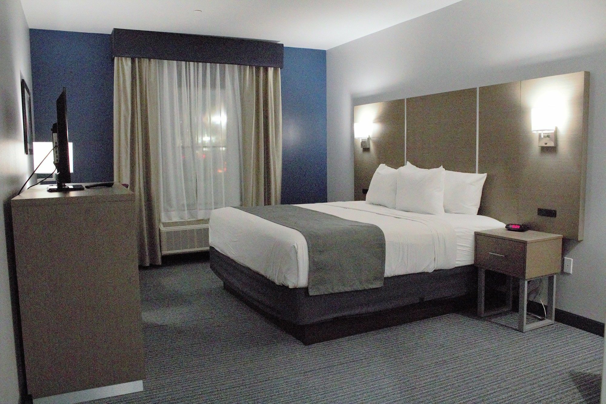 Days Inn & Suites By Wyndham Houston Nw Cypress Eksteriør bilde